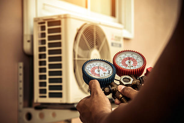 Professional Hvac technician working in Kohler, WI